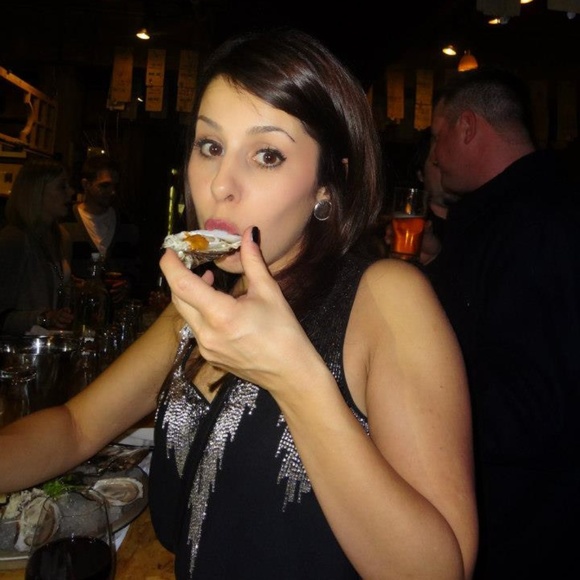 Meet your Posher, Stefanie - Picture 1 of 1